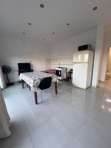 Departamento Temporal con Cochera