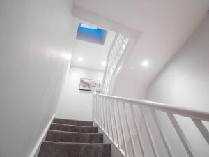 Stylish 2BD, Near O2, WIF, Sleeps 6, London