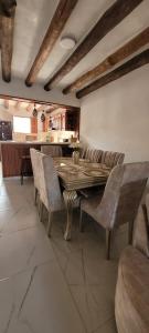 Casa Los Acacios Piso 1