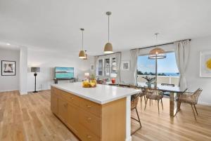 Marbella Lane - Serene & Lovely MT Ocean Views