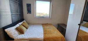 Central London Zone 1 Large Bright Room