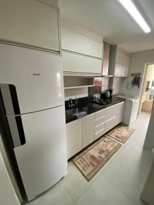 Amplo e aconchegante apartamento a 4 min do mar