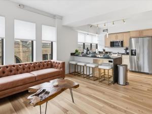 Corner Flat off Meridian - Walk Anywhere Downtown