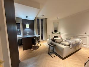 Croisette Luxury Retreat