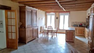 Maison de famille entière, 4 chambres, 10 couchages, piscine selon période