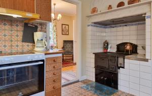 3 Bedroom Amazing Home In Broaryd