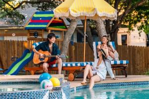 HeatedPool-PickleBall-Basktball-Golf-FirePit-Games