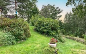 Lovely Home In Ljungskile With Wifi