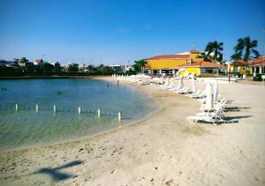 Casa Luxo com Jacuzzi e Área Gourmet em Condomínio Particular