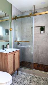 Charming Tiny Unit in the Heart of LA with HotTub