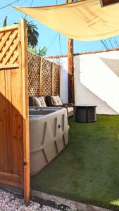 Charming Tiny Unit in the Heart of LA with HotTub