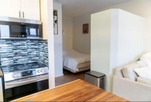 Catch of the Day- Waterfront Bachelor Condo