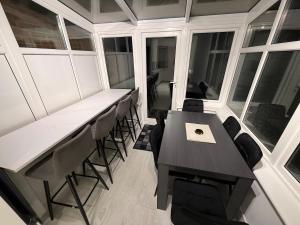 Luxury 4 Bedroom House in Harrow