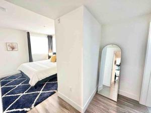 2 KING BED SUITE WALK to BEACH,PIER, PROMENADE