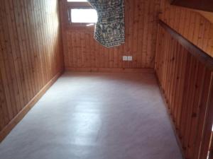 Chalets indépendants avec jardin et jeux denfants - FR-1-489-402