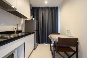 芭提雅The Base公寓预定 市中心 高层海景家庭套房 紧邻海滩步行街A-16F