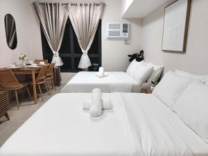 The Purrfect Nook Your home away from home