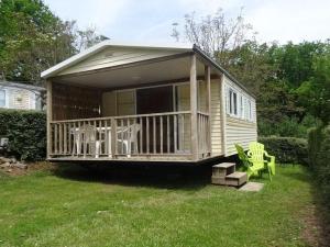 Mobil Home avec Terrasse, 2 Chambres à Payrac - API-1-52-1223