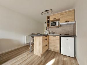 Maisonnette calme proche plage avec parking - FR-1-476-252