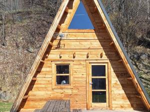 Tipi avec Terrasse pour 4 pers, Saint-Sorlin-dArves - API-1-52-1302