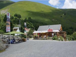 Tipi avec Terrasse pour 4 pers, Saint-Sorlin-dArves - API-1-52-1302