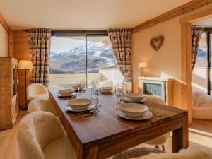 Chalet cosy avec balcon aux Belleville - FR-1-613B-53
