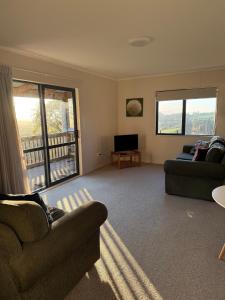 Cosy Country Private Cottage with views