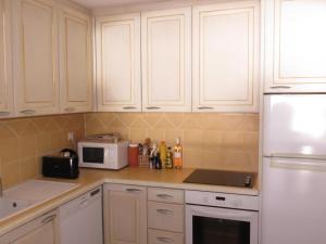 Appartement 3 pièces avec piscine et climatisation, vue mer, animaux admis à Sainte-Maxime - FR-1-780-52