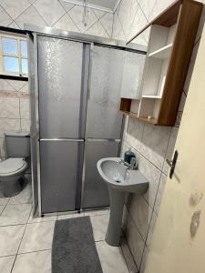 Casa de Praia da Zu com Pátio e Estacionamento