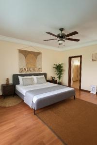Diwata Suite, King Size Bed with Ocean View
