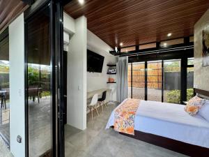 Ashleys Beach House - Country Home near Cahuita