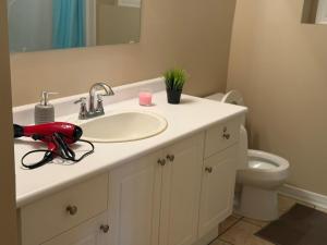 Cozy Private Basement Apartment in Fort Erie