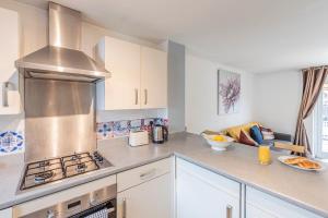 Entire 2-bed house in Stoke-on-trent