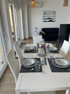 Olive Island Apartment