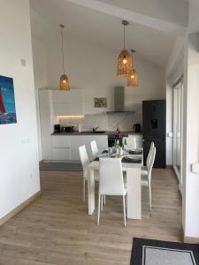 Olive Island Apartment