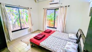 Redstone Hills, Diveagar