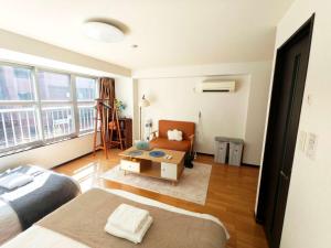 Shinsaibashi 心斎橋 Osaka, 5min Walk to Metro, Up to 4 Guests