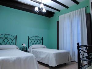 Twin Room room in Hotel El Romeral