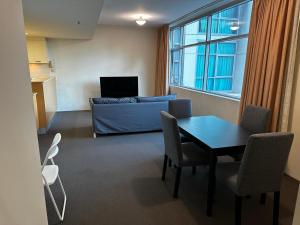 Sydney CBD 1BR-1BA Unit - Free Parking
