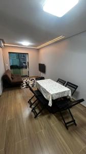 Alugo apartamento no centro de Balneário Camboriú