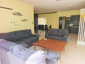 Thai family rawai Swimming pool villa Hotel