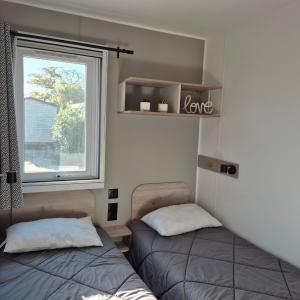 LEden Mobil Home à 200m de la plage Camping 5 étoiles Parc Aquatique