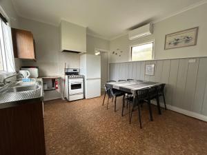 Bemm River Bungalows - Pelican Pad - Bungalow 2 holiday accommodation