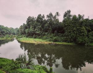 Biofarm - Riverfront villa