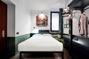 Deluxe Single Room room in Generator Rome