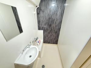 Shinjuku Area 5F Shinjuku Apartment
