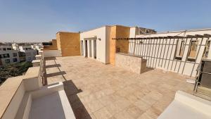 Modern Rooftop Studio in Westown, Sheikh Zayed - Near GEM & SPX Airport