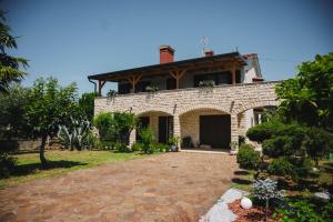 Apartments Mihael and Melani