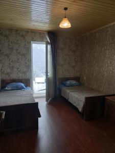 Gugas cottage and guest house in Lakhiri