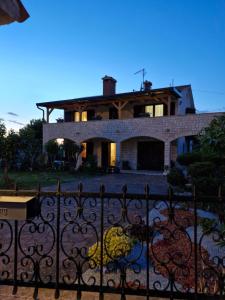 Apartments Mihael and Melani